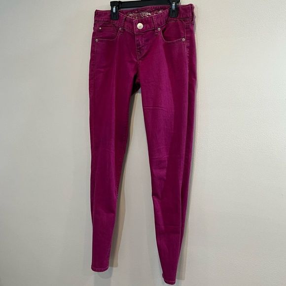 Express Denim - Magenta Jean Leggings